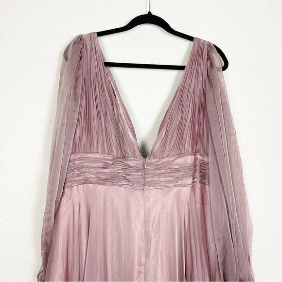 Mac Duggal Whimsical Chiffon Evening Gown - Picture 9 of 16